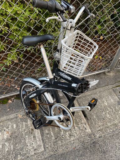 【リサイクルショップどりーむ鹿大前店】No213 自転車　超お得品‼　定価4万超え⁉　カリブーライト　折り畳み自転車‼　6段ギア付き‼
