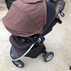 アップリカ　三輪　ベビーカーの画像