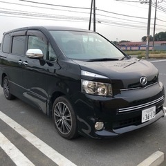 車検2年付き　平成22年のヴォクシー　走行11万k m ナビ　バックカメラ付きの画像