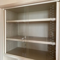 【自宅まで取りに来れる方】食器棚　キッチンボード　の画像