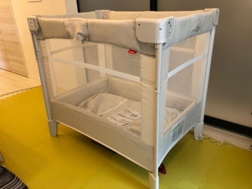 美品　ココネルエアー　ベビーベッド