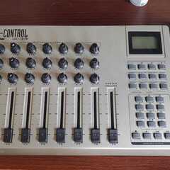 Evolution U-control UC33