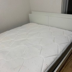 お値段交渉可🙆‍♀️セミダブルベッド フレーム＋マットレスの画像