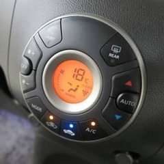 日産のキューブ！中も高級感がります！