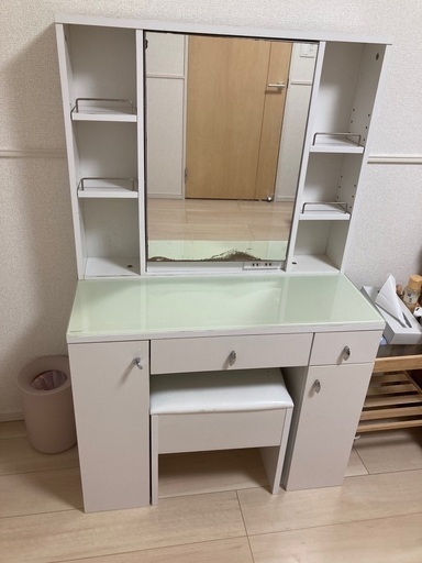 ドレッサー