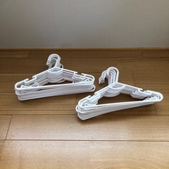 ベビーハンガー 西松屋  12本 美品