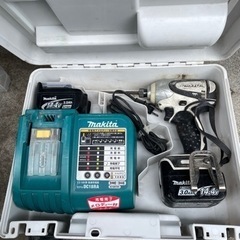 中古マキタ　14vインパクトと掃除機セットの画像