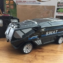 ❗️無料❗️ ラジコン S.W.A.T 6輪車 中にミニヘリコプ...