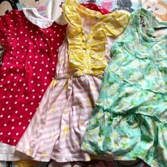 子供服90サイズ女の子中古26点の画像