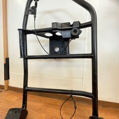 ランクル80系　背面スペアタイヤキャリア