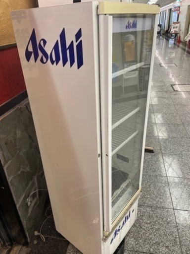 売ります　業務用冷蔵庫　サンヨー SMR-R70SKMA