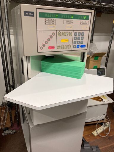 ウチダテクノ カウントロン T-250 完動品 紙枚数計数機 枚数計測器 ペーパーカウンター キャスター付き専用台有りＢ