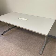 取り引ききまりました事務所テーブル　