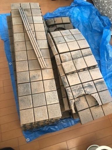 【引き取り決定しました】テラコッタタイル(ベランダ用)