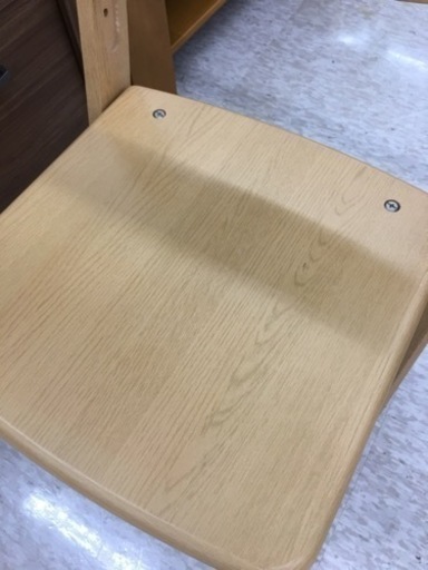 オカムラ　学習イス　
