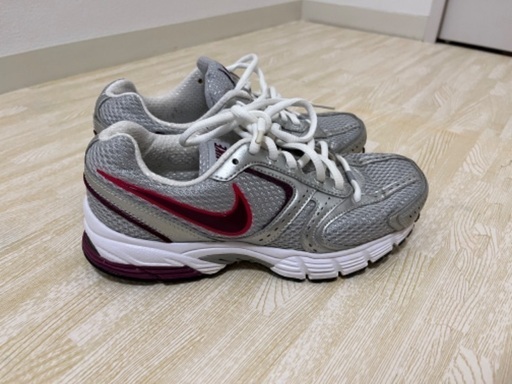 NIKE ランニングシューズ 23cm