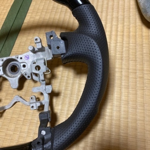 ステアリングハンドル