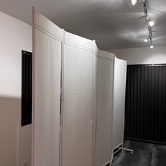 折りたたみパーティションの画像