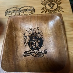 ラットフィンク　小物置き