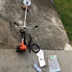 草刈機　エンジン式