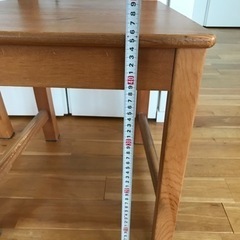 IKEAの椅子2脚の画像