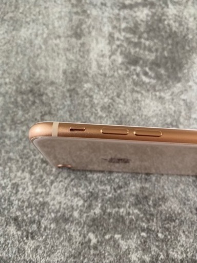 iPhone 8 64GB バッテリー92%