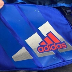 アディダス　旅リュックの画像