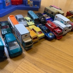 6歳からの委託。駐車場とミニカー23台。の画像