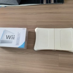 Wii本体＆バランスWiiボード+ Wiiフィットプラス&Wii sportsの画像