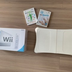 Wii本体＆バランスWiiボード+ Wiiフィットプラス&Wii sportsの画像