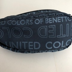BENETTON ポーチ