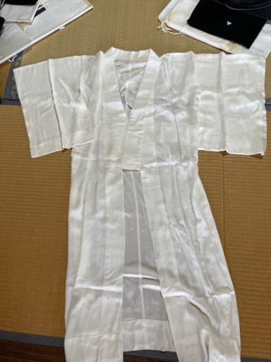 正絹です、新品です。喪服、草履、帯、帯締め、帯上げ 長襦袢