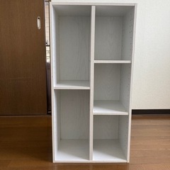 棚、本棚の画像