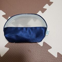 【同時取引で30円】メッシュのある小さなポーチ。