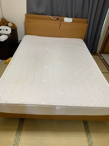 ダブルベット(マットレス付き)