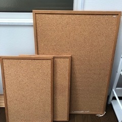 コルクボード　大×1と中×2