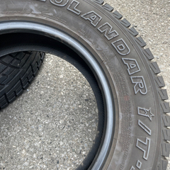 バリ溝！ 16インチ　スタッドレスタイヤ　4本セットの画像