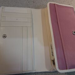 【財布】未使用 anan 二つ折り財布 ポケットたくさんのお財布 ピンク 長財布の画像