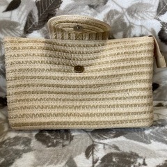 最終値下げ　美品　梅雨明けしました　夏　クラッチバッグ　ファスナー　マグネットボタン有りの画像