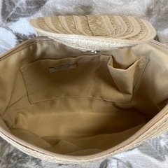 最終値下げ　美品　梅雨明けしました　夏　クラッチバッグ　ファスナー　マグネットボタン有りの画像