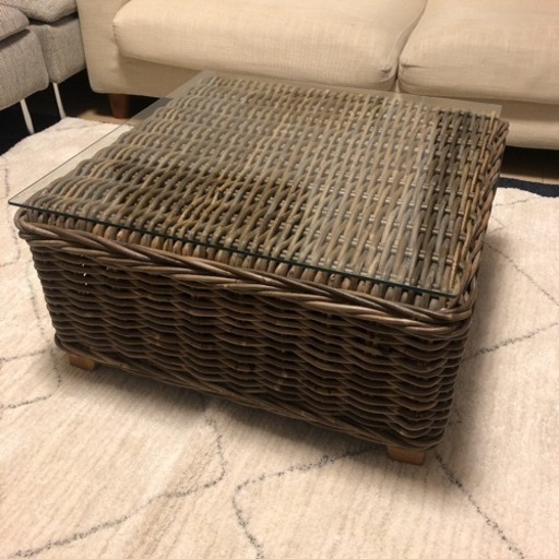 ラタン  テーブル