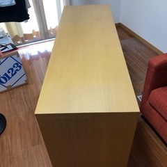 勉強机　幅138cm、奥行き45cm、高さ70cm