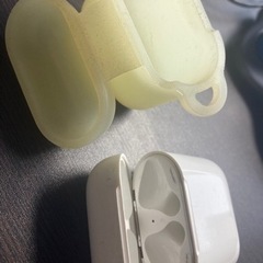 正規AirPods オマケ付き　箱付きの画像