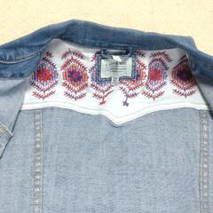 *クリーニング済*デニムジャケット*Lサイズ*内側刺繍***の画像