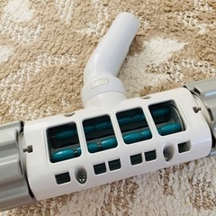 東芝クリーナー　掃除機　布団用ブラシの画像