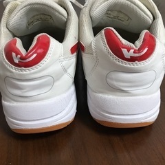 体育シューズ　27cmの画像