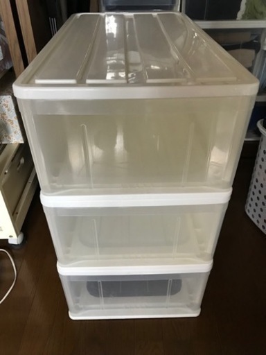 衣装ケース