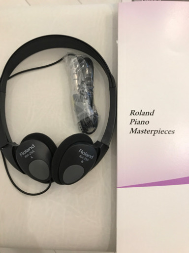 Roland HP702 WHS ほぼ未使用　ローランド
