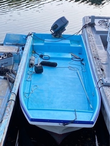 ヤマハ9.9馬力　船外機　ボート付