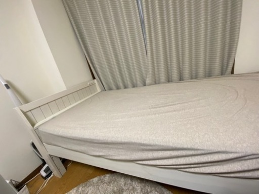 シングルベッド